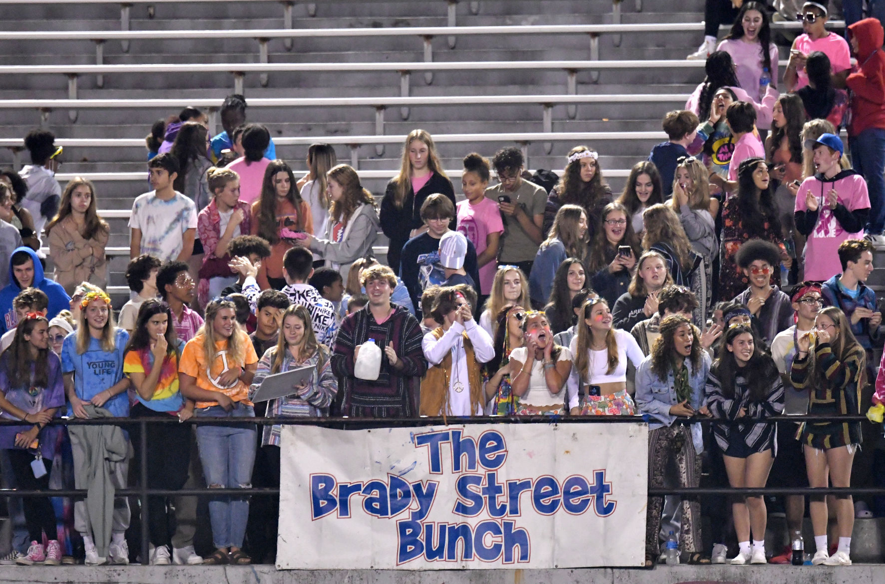 100821-qc-spt-cent-north fball-172